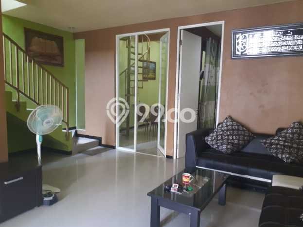 Jual Rumah Strategis Bagus Punya 3 KT di Kebomas Gresik Lain-lain Jual Rumah Strategis Bagus Punya 3 KT di Kebomas Gresik Lain-lain