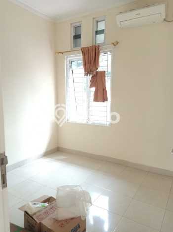 For Sale Hunian Rumah Terawat 2 Kamar di BSD, Tangerang For Sale Hunian Rumah Terawat 2 Kamar di BSD, Tangerang