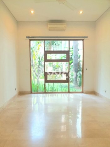 Jual Rumah Luas Elegan Dengan View Cantik di Kemang, Jakarta Selatan Jual Rumah Luas Elegan Dengan View Cantik di Kemang, Jakarta Selatan