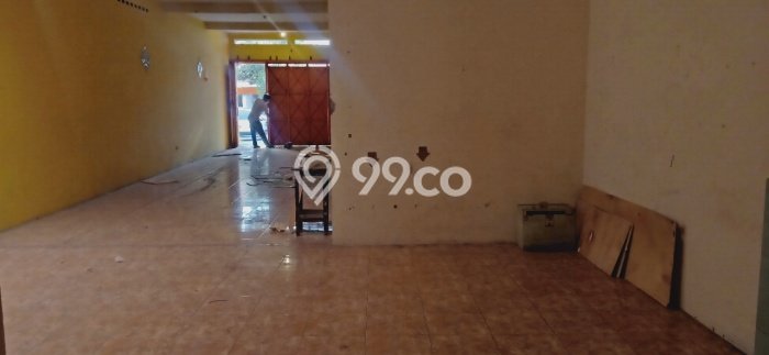 Lokasi strategis! Rumah siap huni dikontrakkan di mojosongo LB 100m2 Lokasi strategis! Rumah siap huni dikontrakkan di mojosongo LB 100m2