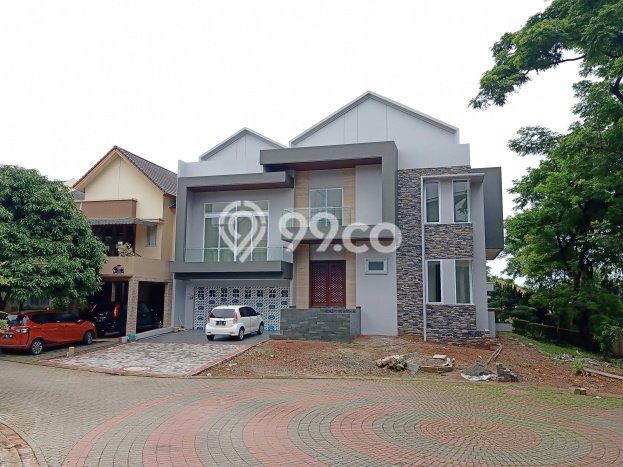 Rumah Luxury Modern Tanpa Renovasi di BSD City Tangerang Rumah Luxury Modern Tanpa Renovasi di BSD City Tangerang