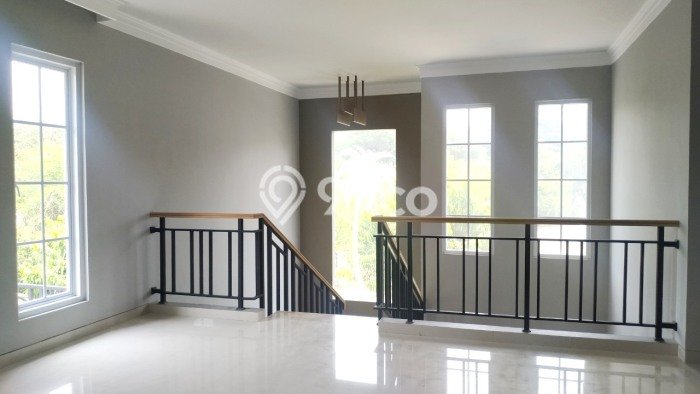 Ready to Use! Luxury House LT 235m2 Desain Elegan di BSD Foresta Ready to Use! Luxury House LT 235m2 Desain Elegan di BSD Foresta