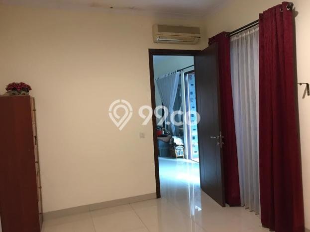 Hunian Mewah Siap Huni LT 250m2 di Serpong, Tangerang Selatan Hunian Mewah Siap Huni LT 250m2 di Serpong, Tangerang Selatan