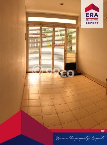 INVESTASI TEPAT! Rumah di Summarecon Bekasi, Luas 100m² Bangunan 226m² INVESTASI TEPAT! Rumah di Summarecon Bekasi, Luas 100m² Bangunan 226m²
