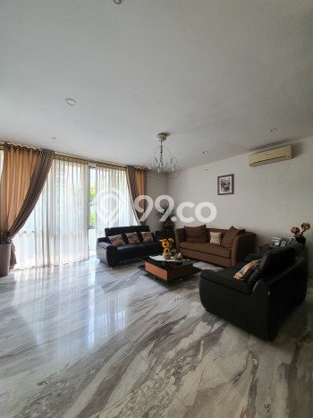 Hunian Eksklusif Siap Huni LT 180m2 di Kemayoran, Jakarta Pusat Hunian Eksklusif Siap Huni LT 180m2 di Kemayoran, Jakarta Pusat
