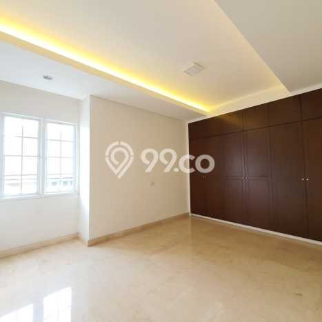 For Sale! Luxury House LT 157m2 Desain Modern di Jati Padang For Sale! Luxury House LT 157m2 Desain Modern di Jati Padang