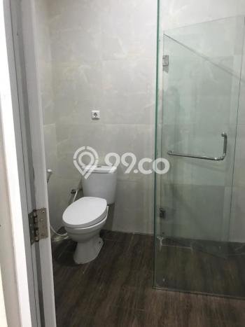 Rumah Nyaman area , 3 KT, Area Tenang, LT 140m2m² Bangunan 300m2m² Rumah Nyaman area , 3 KT, Area Tenang, LT 140m2m² Bangunan 300m2m²