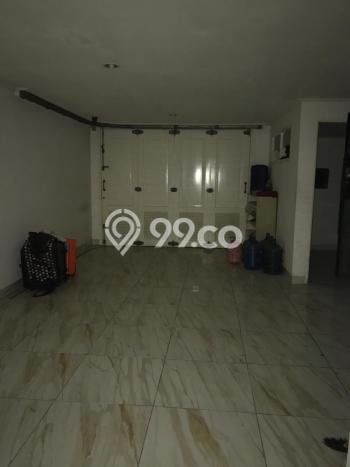 Rumah Nyaman area , 3 KT, Area Tenang, LT 140m2m² Bangunan 300m2m² Rumah Nyaman area , 3 KT, Area Tenang, LT 140m2m² Bangunan 300m2m²