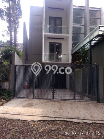 Rumah Elit LB 300m2 Siap Pakai Desain Elegan di Pasteur, Bandung Rumah Elit LB 300m2 Siap Pakai Desain Elegan di Pasteur, Bandung