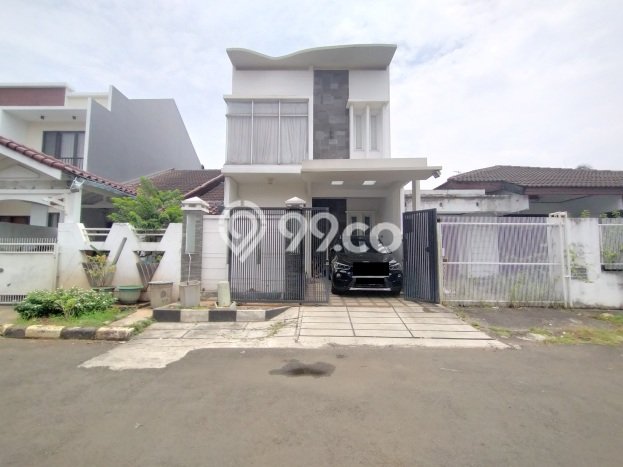 Rumah Lokasi Strategis di Intercon, Jakarta Barat, Luas 120m² Bangunan 300m² Rumah Lokasi Strategis di Intercon, Jakarta Barat, Luas 120m² Bangunan 300m²