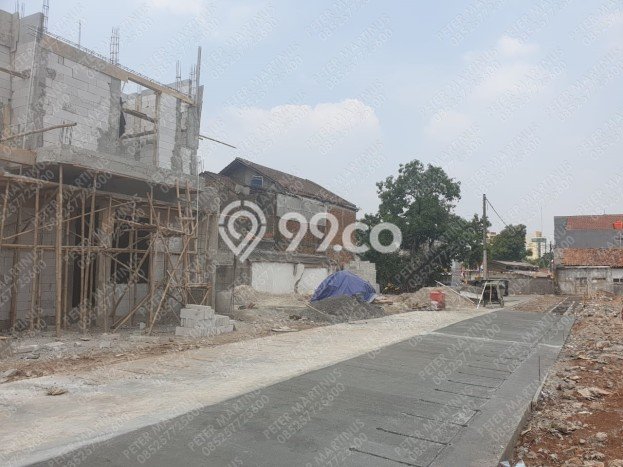 Rumah Luas Asri 3 KT Siap Pakai di Meruya Jakarta Barat Rumah Luas Asri 3 KT Siap Pakai di Meruya Jakarta Barat
