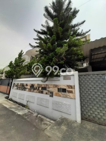 Rumah Modern 3 KT di Petukangan Jakarta Selatan Semi Furnished Rumah Modern 3 KT di Petukangan Jakarta Selatan Semi Furnished
