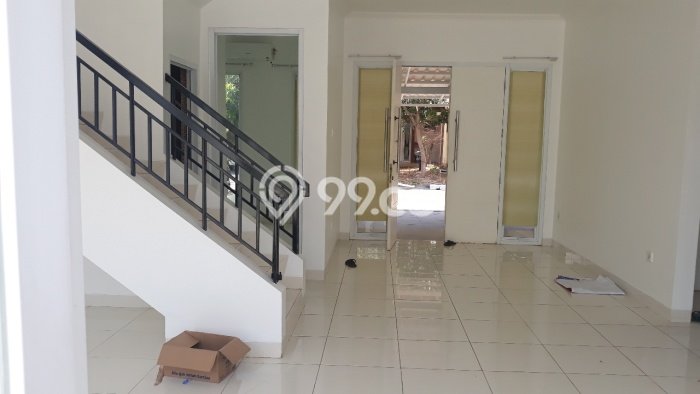 KESEMPATAN TERBAIK! Rumah Asri area Grand Wisata, LT 144m² Bangunan 125m² KESEMPATAN TERBAIK! Rumah Asri area Grand Wisata, LT 144m² Bangunan 125m²
