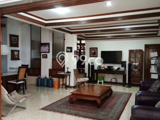 Dijual Rumah Luas Elegan Dengan View Cantik di Tanah Kusir, Jakarta Selatan Dijual Rumah Luas Elegan Dengan View Cantik di Tanah Kusir, Jakarta Selatan