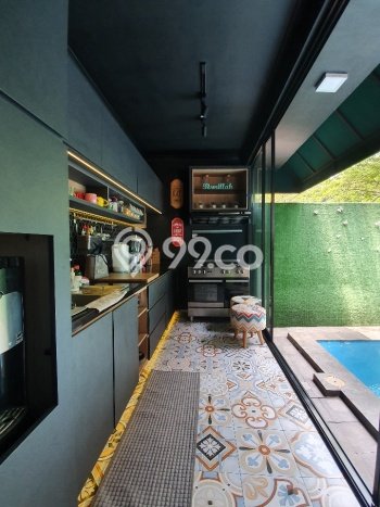 Investasi Menjanjikan 4 Kamar Tidur Akses Mudah di Jantung Kota BSD, Tangerang Investasi Menjanjikan 4 Kamar Tidur Akses Mudah di Jantung Kota BSD, Tangerang