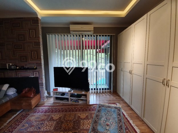 Investasi Menjanjikan 4 Kamar Tidur Akses Mudah di Jantung Kota BSD, Tangerang Investasi Menjanjikan 4 Kamar Tidur Akses Mudah di Jantung Kota BSD, Tangerang