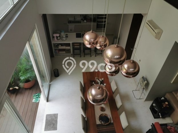 Rumah LT 289m² Lokasi Asri di Tomang, Jakarta Barat Rumah LT 289m² Lokasi Asri di Tomang, Jakarta Barat