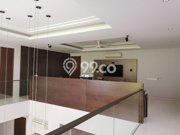 Rumah LT 289m² Lokasi Asri di Tomang, Jakarta Barat Rumah LT 289m² Lokasi Asri di Tomang, Jakarta Barat