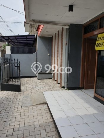Dijual Hunian Rumah Terawat 3 KT di Taman Kopo Indah, Bandung Dijual Hunian Rumah Terawat 3 KT di Taman Kopo Indah, Bandung