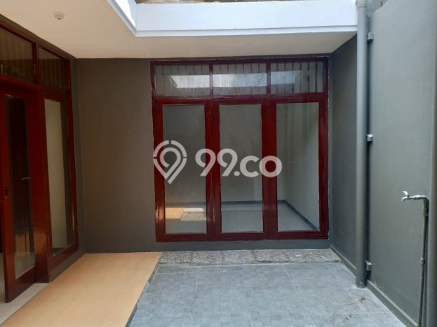 Rumah Asri di Citraland, 2 KM, LT 210m2m² Bangunan 200m2m² Rumah Asri di Citraland, 2 KM, LT 210m2m² Bangunan 200m2m²