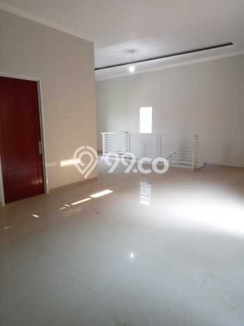 Rumah Cantik 2 Lt dalam semi Cluster di Kalisari, Cijantung, Jakarta Timur Rumah Cantik 2 Lt dalam semi Cluster di Kalisari, Cijantung, Jakarta Timur