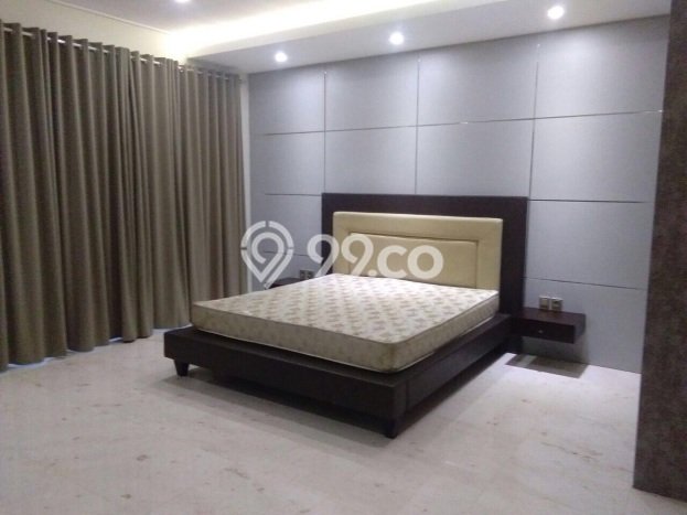 Jual Rumah Luas Elegan Dengan View Cantik di Kemang, Jakarta Selatan Jual Rumah Luas Elegan Dengan View Cantik di Kemang, Jakarta Selatan