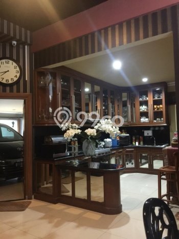 Dijual Rumah Premium dengan Fasilitas Sekitar Komplit di Cinere, Depok Dijual Rumah Premium dengan Fasilitas Sekitar Komplit di Cinere, Depok
