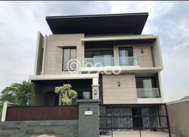 Rumah di Citraland, Surabaya, Luas 300m2m² LB 500m2m² - INVESTASI TERBAIK! Rumah di Citraland, Surabaya, Luas 300m2m² LB 500m2m² - INVESTASI TERBAIK!