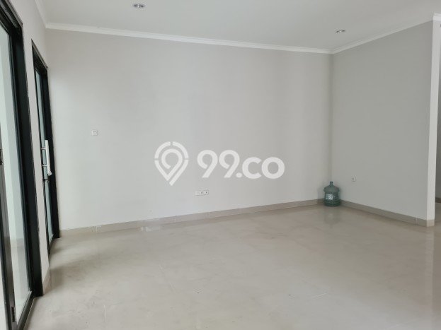 Siap Huni Rumah Mewah 4 Kamar di Tebet Dekat ke Mana Saja Siap Huni Rumah Mewah 4 Kamar di Tebet Dekat ke Mana Saja