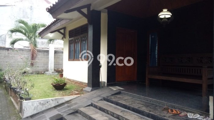 Jual Rumah Mewah Elegan Dengan View Cantik di Bintaro, Tangerang Selatan Jual Rumah Mewah Elegan Dengan View Cantik di Bintaro, Tangerang Selatan