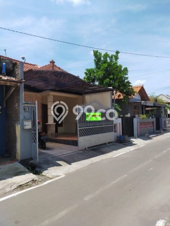 Rumah Modern Cantik 2 KT Bisa Langsung Pindah di Colomadu Rumah Modern Cantik 2 KT Bisa Langsung Pindah di Colomadu