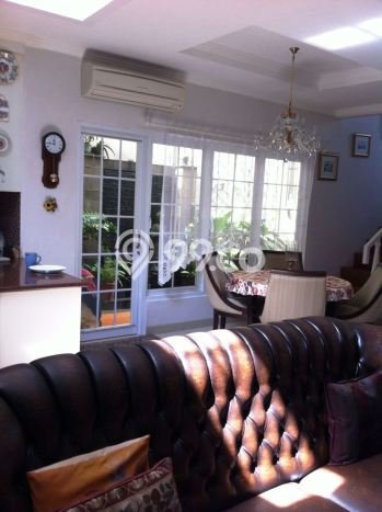 Rumah Luxury Modern Siap Huni di Cinere Jakarta Selatan Rumah Luxury Modern Siap Huni di Cinere Jakarta Selatan