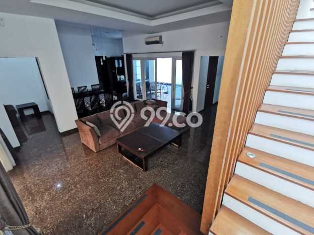 Sewa Rumah Harga Terjangkau di Kemang Jakarta Selatan Punya 4 Kamar Tidur Sewa Rumah Harga Terjangkau di Kemang Jakarta Selatan Punya 4 Kamar Tidur