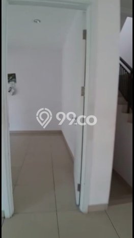 Jual Rumah Mewah Megah Dengan View Eksklusif di Green Lake City, Jakarta Barat Jual Rumah Mewah Megah Dengan View Eksklusif di Green Lake City, Jakarta Barat