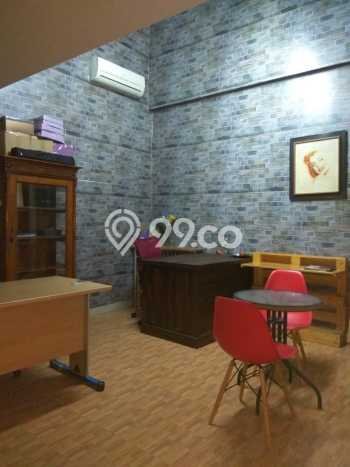 Rumah 5 KT 3 KM LT 270m², LB 251m² di Pos Pengumben, Jakarta Barat Rumah 5 KT 3 KM LT 270m², LB 251m² di Pos Pengumben, Jakarta Barat