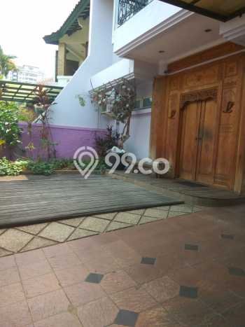 Rumah 5 KT 3 KM LT 270m², LB 251m² di Pos Pengumben, Jakarta Barat Rumah 5 KT 3 KM LT 270m², LB 251m² di Pos Pengumben, Jakarta Barat