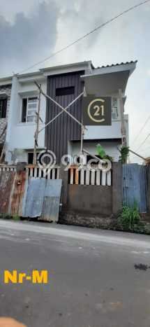 Dijual Hunian Rumah Nyaman 3 KT di Pondok Bambu, Jakarta Timur Dijual Hunian Rumah Nyaman 3 KT di Pondok Bambu, Jakarta Timur