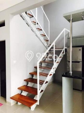 Rumah Luas Asri 4 KT Siap Huni di Soekarno Hatta Bandung Rumah Luas Asri 4 KT Siap Huni di Soekarno Hatta Bandung
