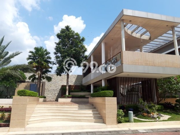 Jual Rumah Bagus Siap Huni LB 235m2 di Gentan, Solo Jual Rumah Bagus Siap Huni LB 235m2 di Gentan, Solo