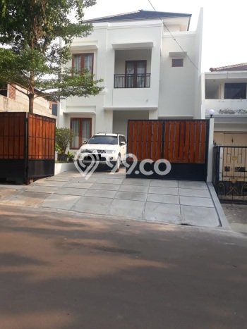 Dijual Rumah Premium dengan Fasilitas Sekitar Komplit di Cinere, Depok Dijual Rumah Premium dengan Fasilitas Sekitar Komplit di Cinere, Depok