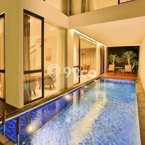 Rumah lokasi Kemang, Jakarta Selatan, Luas 132m² LB 330m² Rumah lokasi Kemang, Jakarta Selatan, Luas 132m² LB 330m²