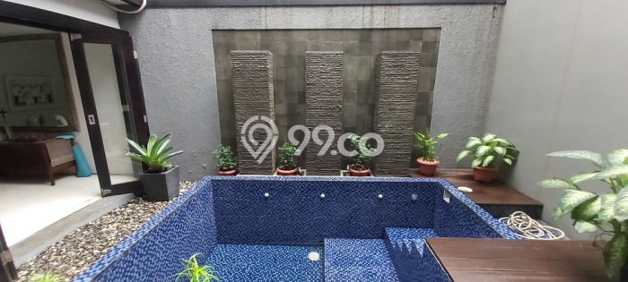 Lokasi strategis! Rumah siap huni disewakan di Kebayoran Baru LB 600m2 Lokasi strategis! Rumah siap huni disewakan di Kebayoran Baru LB 600m2