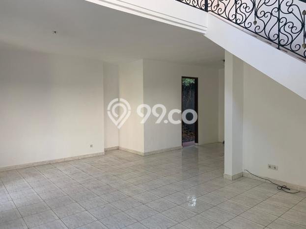 Rumah Elit LB 250m2 Siap Pakai Desain Elegan di Seminyak, Badung Rumah Elit LB 250m2 Siap Pakai Desain Elegan di Seminyak, Badung