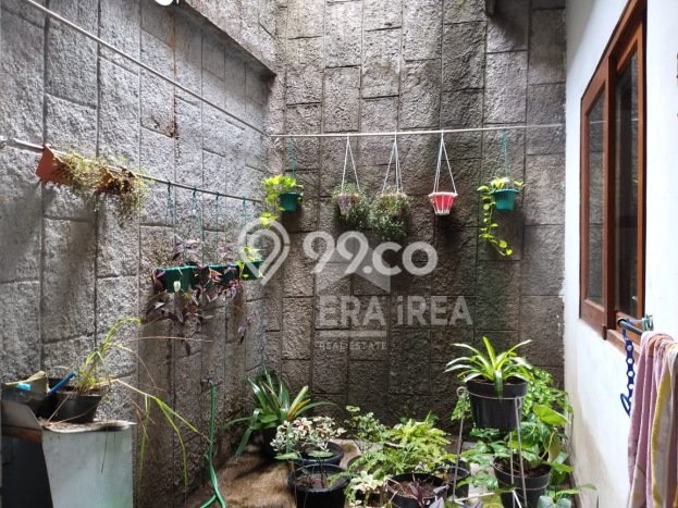 Dijual Cepat Rumah Bagus Siap Huni LB 200m2 di Pasar Kliwon, Surakarta Dijual Cepat Rumah Bagus Siap Huni LB 200m2 di Pasar Kliwon, Surakarta