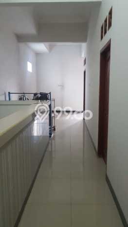 Rumah Modern Cantik 6 KT Bisa Langsung Pindah di Karawaci Rumah Modern Cantik 6 KT Bisa Langsung Pindah di Karawaci