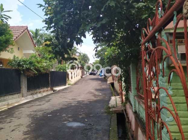 For Sale Rumah 4 Kamar Lokasi Ideal Nyaman dan Strategis di Ciputat Timur For Sale Rumah 4 Kamar Lokasi Ideal Nyaman dan Strategis di Ciputat Timur