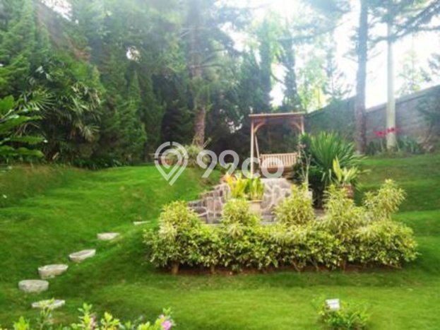 Rumah Mewah LB 234m2 Siap Pakai Desain Elegan di Batu, Malang Rumah Mewah LB 234m2 Siap Pakai Desain Elegan di Batu, Malang