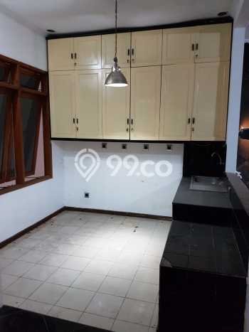 For Sale! Luxury House LT 189m2 Desain Elegan di Pasteur For Sale! Luxury House LT 189m2 Desain Elegan di Pasteur