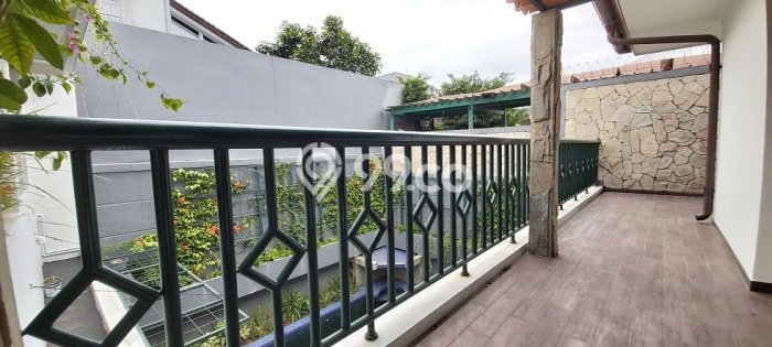 Rumah Disewakan Jakarta Selatan LT 450m2 LB 300m2 Area Pondok Indah Rumah Disewakan Jakarta Selatan LT 450m2 LB 300m2 Area Pondok Indah