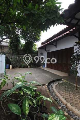 Rumah Elit LB 330m2 Siap Huni Desain Elegan di Petukangan, Jakarta Selatan Rumah Elit LB 330m2 Siap Huni Desain Elegan di Petukangan, Jakarta Selatan